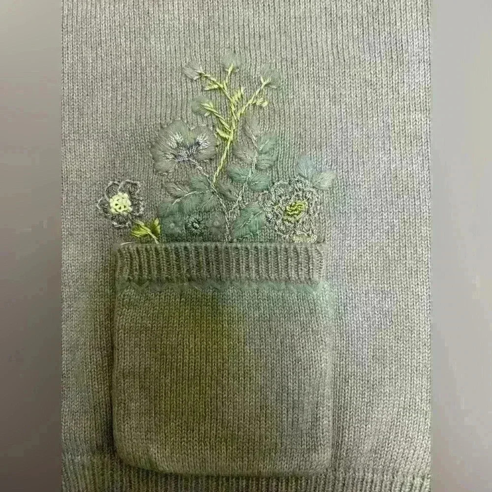 Alfred Dunner Vintage 90s Lavender Embroidered Floral Sweater Petite Large - Picture 3 of 5